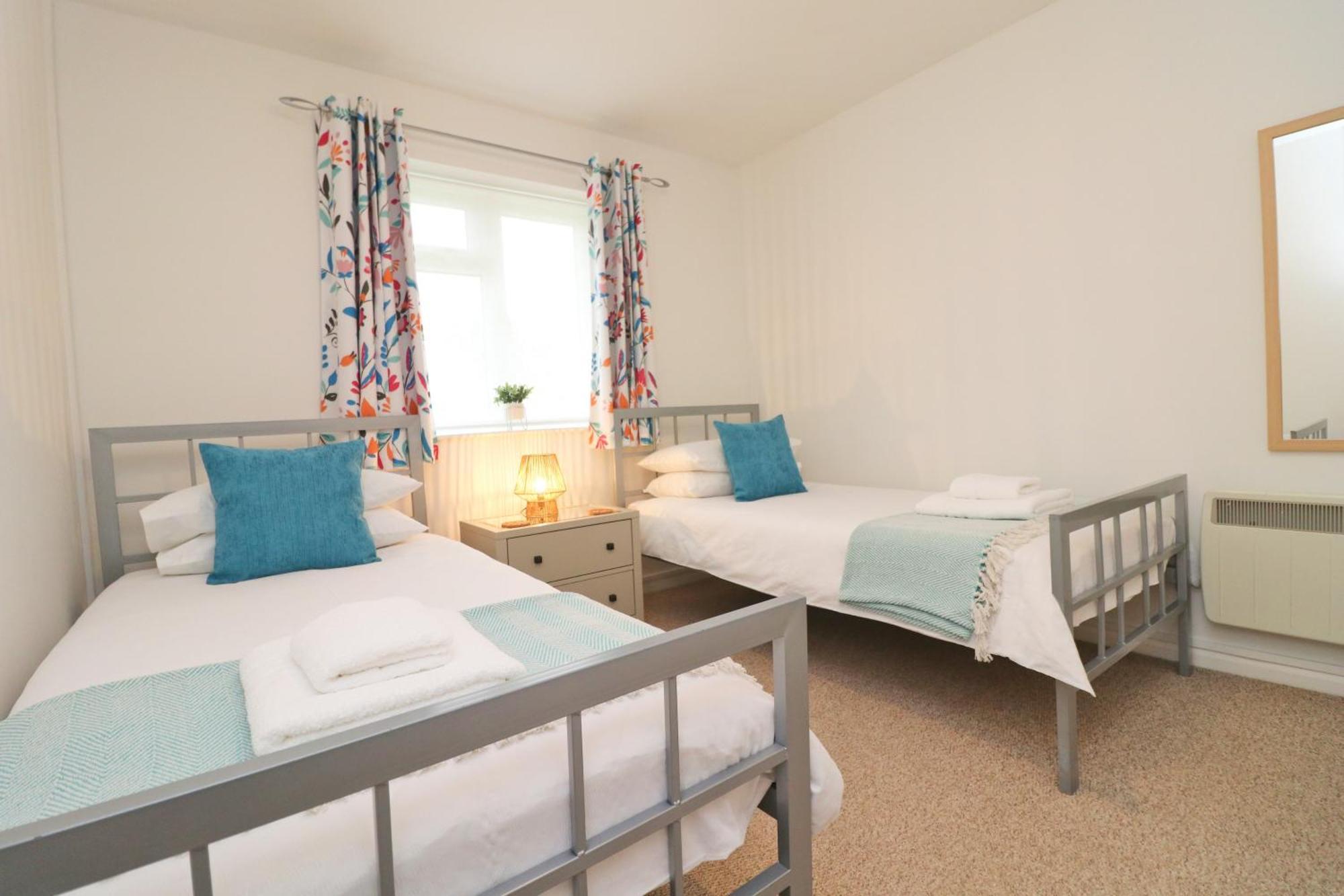 7 Bays For 7 Days! Spacious Bungalow Near 7 Beaches St Merryn Exterior foto