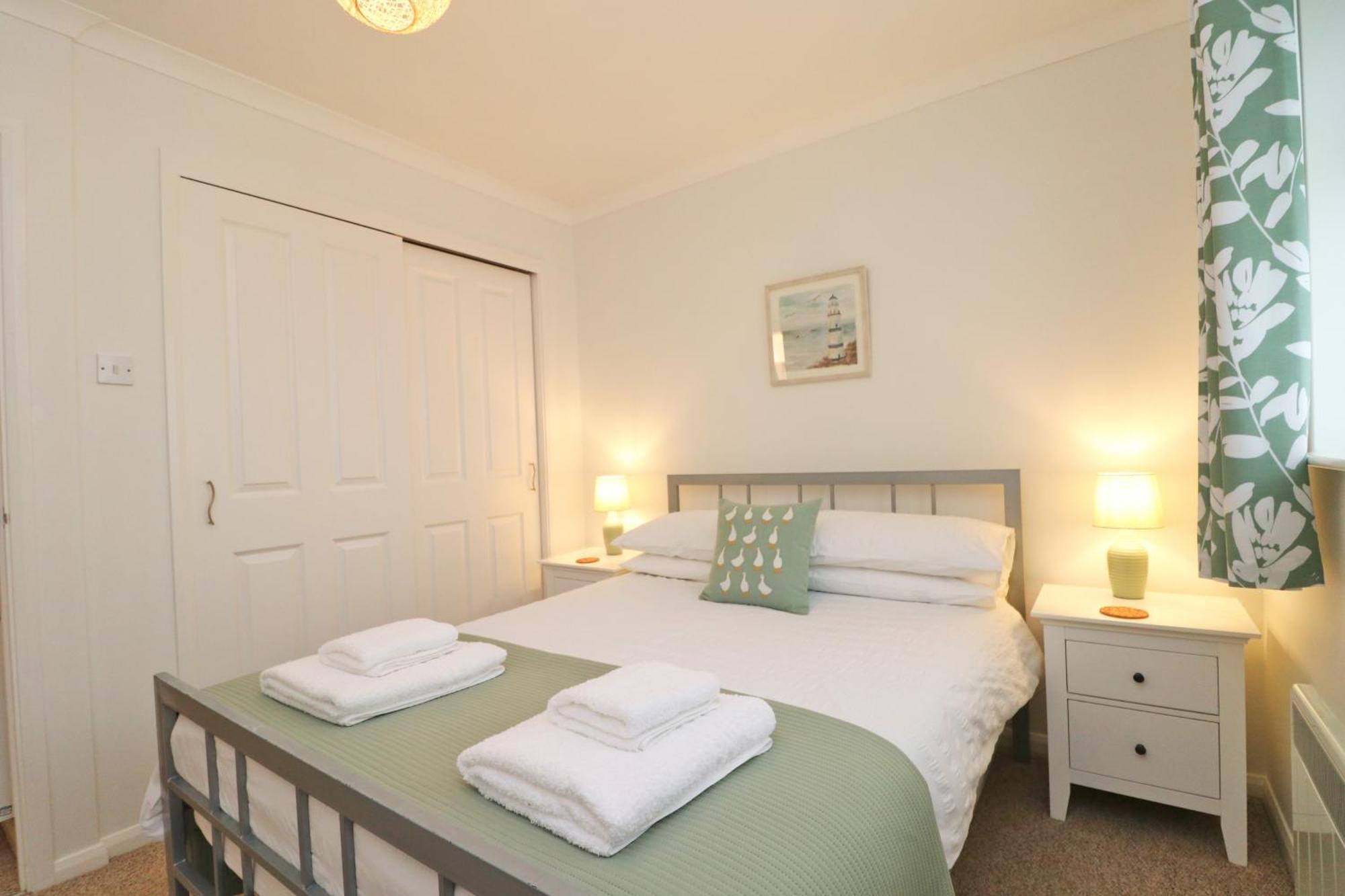 7 Bays For 7 Days! Spacious Bungalow Near 7 Beaches St Merryn Exterior foto