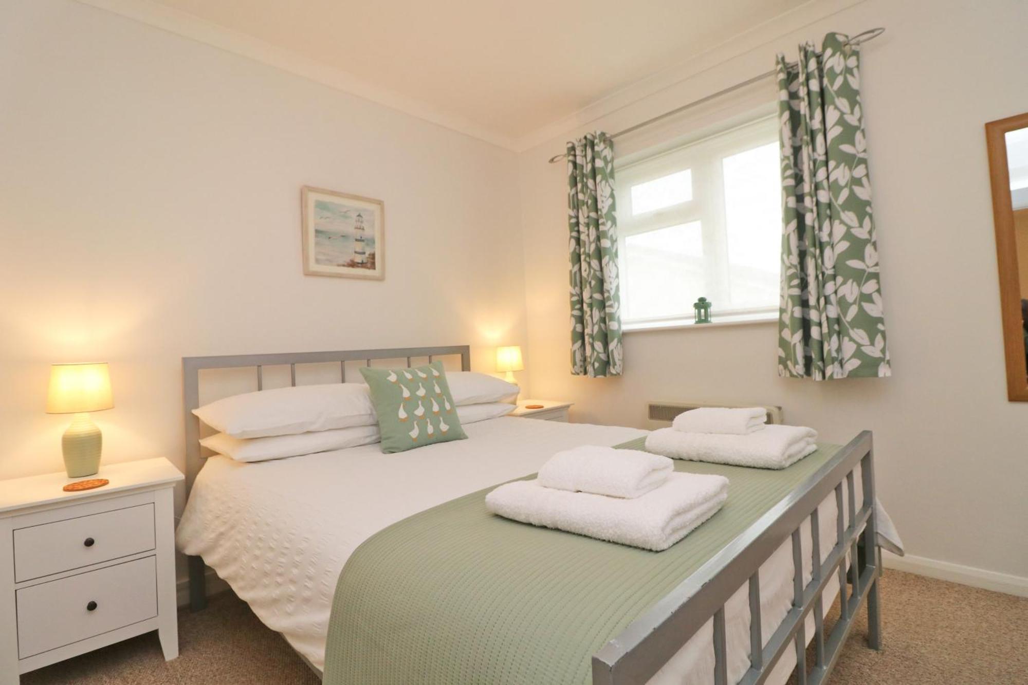 7 Bays For 7 Days! Spacious Bungalow Near 7 Beaches St Merryn Exterior foto